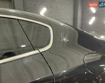 Черный Мазерати Кватропорте, объемом двигателя 3.8 л и пробегом 69 тыс. км за 29700 $, фото 20 на Automoto.ua