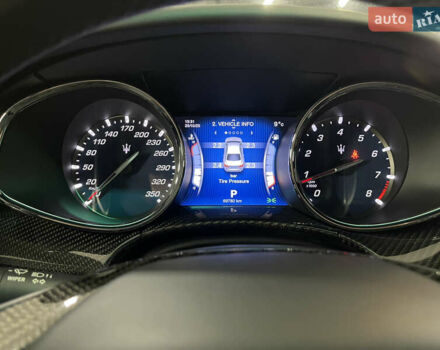 Черный Мазерати Кватропорте, объемом двигателя 3.8 л и пробегом 69 тыс. км за 29700 $, фото 43 на Automoto.ua