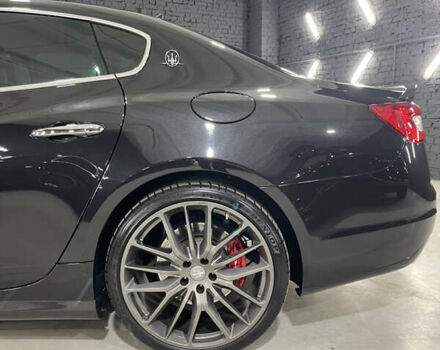 Черный Мазерати Кватропорте, объемом двигателя 3.8 л и пробегом 69 тыс. км за 29700 $, фото 16 на Automoto.ua