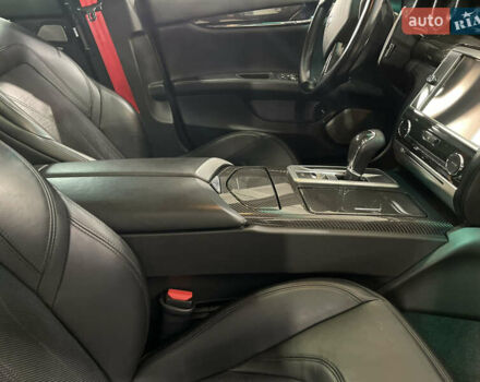 Черный Мазерати Кватропорте, объемом двигателя 3.8 л и пробегом 69 тыс. км за 29700 $, фото 34 на Automoto.ua