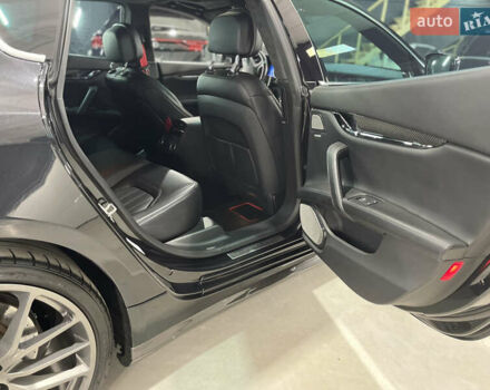 Черный Мазерати Кватропорте, объемом двигателя 3.8 л и пробегом 69 тыс. км за 29700 $, фото 24 на Automoto.ua