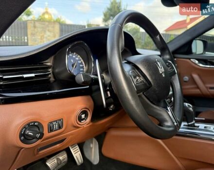 Чорний Мазераті Quattroporte, об'ємом двигуна 2.98 л та пробігом 67 тис. км за 29999 $, фото 43 на Automoto.ua