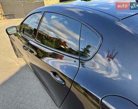 Чорний Мазераті Quattroporte, об'ємом двигуна 2.98 л та пробігом 67 тис. км за 29999 $, фото 47 на Automoto.ua