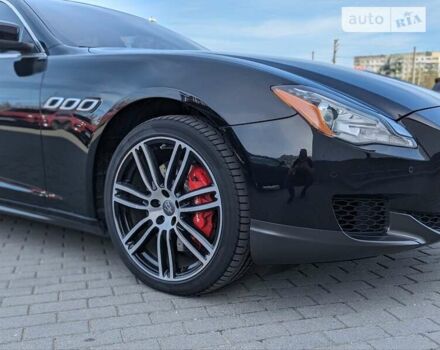 Чорний Мазераті Quattroporte, об'ємом двигуна 2.98 л та пробігом 59 тис. км за 35900 $, фото 10 на Automoto.ua