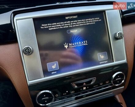 Чорний Мазераті Quattroporte, об'ємом двигуна 2.98 л та пробігом 67 тис. км за 29999 $, фото 41 на Automoto.ua