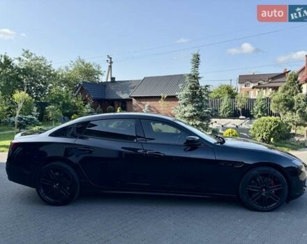 Чорний Мазераті Quattroporte, об'ємом двигуна 2.98 л та пробігом 67 тис. км за 29999 $, фото 1 на Automoto.ua