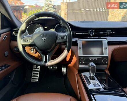 Чорний Мазераті Quattroporte, об'ємом двигуна 2.98 л та пробігом 67 тис. км за 29999 $, фото 39 на Automoto.ua