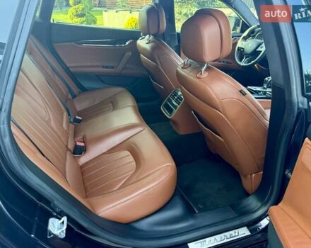 Чорний Мазераті Quattroporte, об'ємом двигуна 2.98 л та пробігом 67 тис. км за 29999 $, фото 17 на Automoto.ua