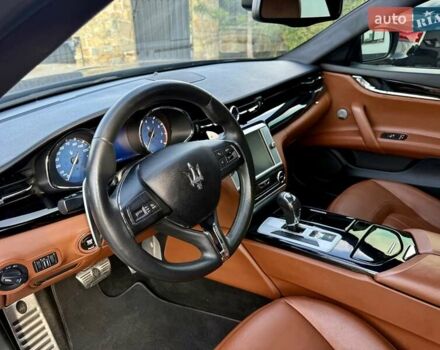 Чорний Мазераті Quattroporte, об'ємом двигуна 2.98 л та пробігом 67 тис. км за 29999 $, фото 37 на Automoto.ua