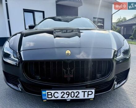 Чорний Мазераті Quattroporte, об'ємом двигуна 2.98 л та пробігом 67 тис. км за 29999 $, фото 19 на Automoto.ua