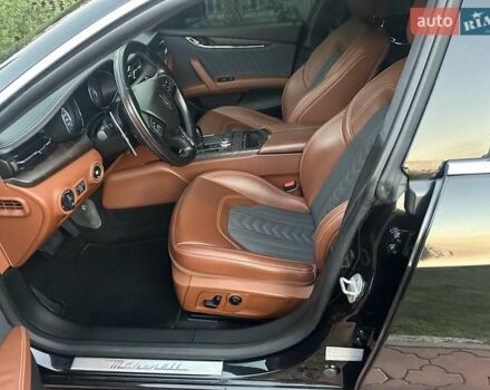 Черный Мазерати Кватропорте, объемом двигателя 2.99 л и пробегом 89 тыс. км за 30999 $, фото 28 на Automoto.ua