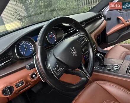 Черный Мазерати Кватропорте, объемом двигателя 2.99 л и пробегом 89 тыс. км за 30999 $, фото 48 на Automoto.ua