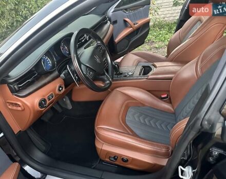 Черный Мазерати Кватропорте, объемом двигателя 2.99 л и пробегом 89 тыс. км за 30999 $, фото 47 на Automoto.ua