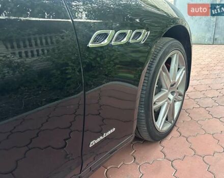 Черный Мазерати Кватропорте, объемом двигателя 2.99 л и пробегом 89 тыс. км за 30999 $, фото 16 на Automoto.ua