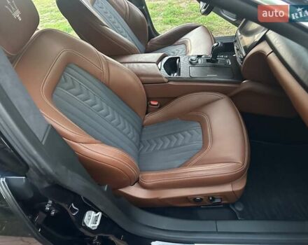 Черный Мазерати Кватропорте, объемом двигателя 2.99 л и пробегом 89 тыс. км за 30999 $, фото 40 на Automoto.ua