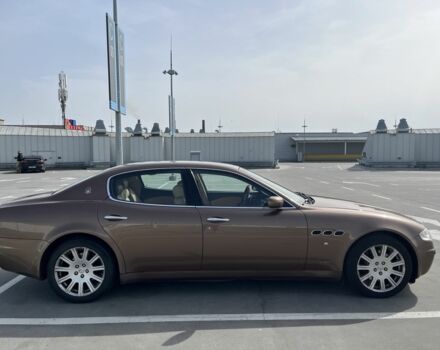 Коричневий Мазераті Quattroporte, об'ємом двигуна 0.42 л та пробігом 118 тис. км за 11500 $, фото 3 на Automoto.ua