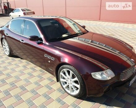 Червоний Мазераті Quattroporte, об'ємом двигуна 4.2 л та пробігом 115 тис. км за 22999 $, фото 18 на Automoto.ua