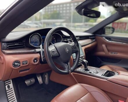 Мазераті Quattroporte, об'ємом двигуна 3 л та пробігом 42 тис. км за 40900 $, фото 18 на Automoto.ua