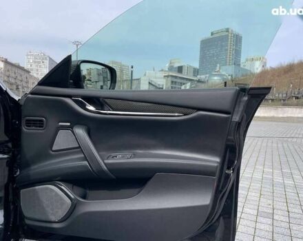 Мазераті Quattroporte, об'ємом двигуна 3.8 л та пробігом 62 тис. км за 28600 $, фото 20 на Automoto.ua