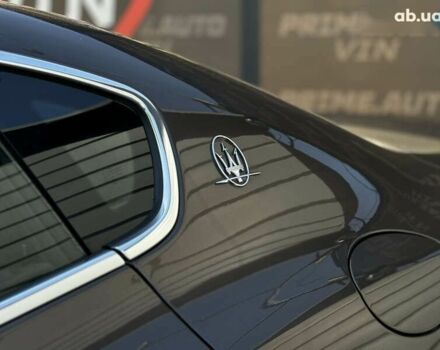 Мазераті Quattroporte 2013 у Вінниці на Automoto.ua Мазераті Quattroporte, об'ємом двигуна 3 л та пробігом 78 тис. км за 25000 $, фото 15 на Automoto.ua