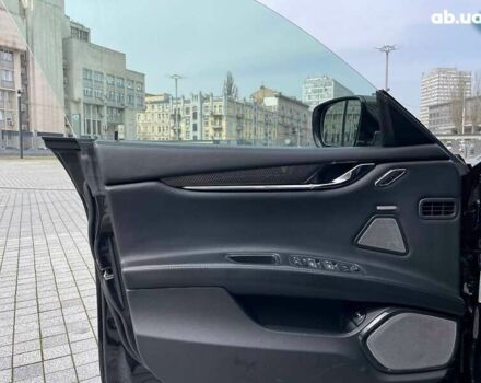 Мазераті Quattroporte, об'ємом двигуна 3.8 л та пробігом 62 тис. км за 28600 $, фото 14 на Automoto.ua