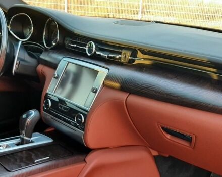 Сірий Мазераті Quattroporte, об'ємом двигуна 3 л та пробігом 73 тис. км за 40000 $, фото 16 на Automoto.ua