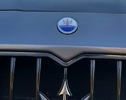 Сірий Мазераті Quattroporte, об'ємом двигуна 3 л та пробігом 73 тис. км за 40000 $, фото 18 на Automoto.ua