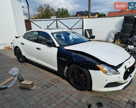 Синий Мазерати Кватропорте, объемом двигателя 2.98 л и пробегом 147 тыс. км за 14000 $, фото 6 на Automoto.ua