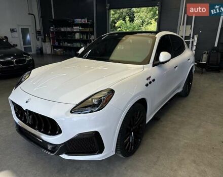 Белый Мазерати Grecale, объемом двигателя 3 л и пробегом 4 тыс. км за 82500 $, фото 11 на Automoto.ua