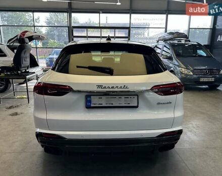 Белый Мазерати Grecale, объемом двигателя 3 л и пробегом 4 тыс. км за 82500 $, фото 2 на Automoto.ua