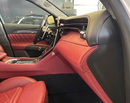 Белый Мазерати Grecale, объемом двигателя 3 л и пробегом 4 тыс. км за 82500 $, фото 35 на Automoto.ua