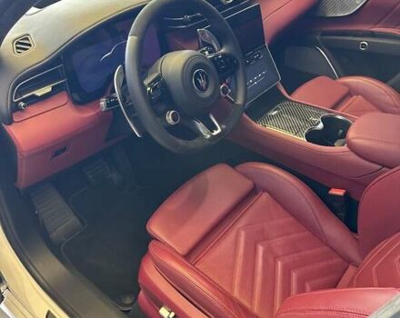 Белый Мазерати Grecale, объемом двигателя 3 л и пробегом 4 тыс. км за 82500 $, фото 15 на Automoto.ua