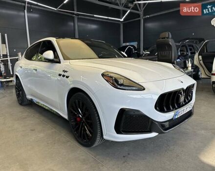 Белый Мазерати Grecale, объемом двигателя 3 л и пробегом 4 тыс. км за 82500 $, фото 9 на Automoto.ua