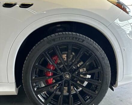 Белый Мазерати Grecale, объемом двигателя 3 л и пробегом 4 тыс. км за 82500 $, фото 38 на Automoto.ua