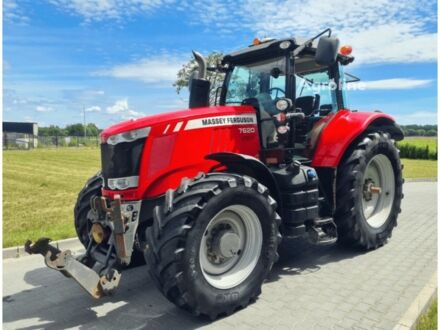 Массей Фергюсон 7620 2014 в Звенигородка на Automoto.ua Красный Массей Фергюсон 7620, объемом двигателя 0 л и пробегом 0 тыс. км за 51000 $, фото 1 на Automoto.ua