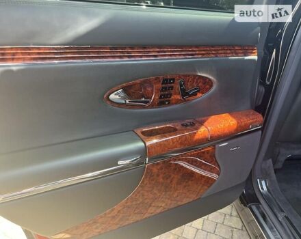 Черный Майбах 57, объемом двигателя 5.5 л и пробегом 56 тыс. км за 87000 $, фото 12 на Automoto.ua