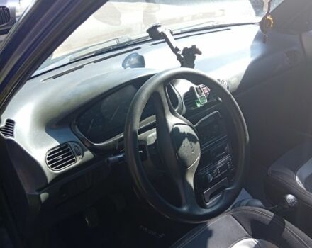 Фиолетовый Мазда 121, объемом двигателя 0 л и пробегом 250 тыс. км за 592 $, фото 3 на Automoto.ua