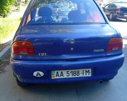Фиолетовый Мазда 121, объемом двигателя 0 л и пробегом 250 тыс. км за 592 $, фото 1 на Automoto.ua