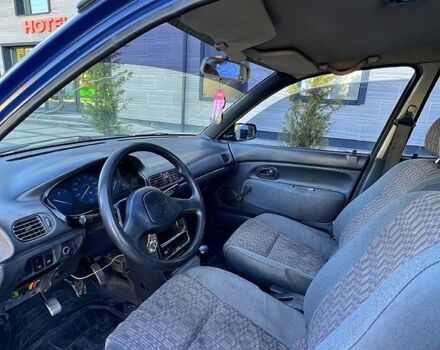 Мазда 121, объемом двигателя 1.1 л и пробегом 121 тыс. км за 900 $, фото 3 на Automoto.ua