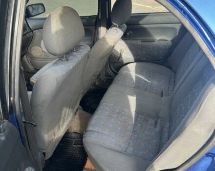 Синій Мазда 121, об'ємом двигуна 1.3 л та пробігом 347 тис. км за 999 $, фото 4 на Automoto.ua