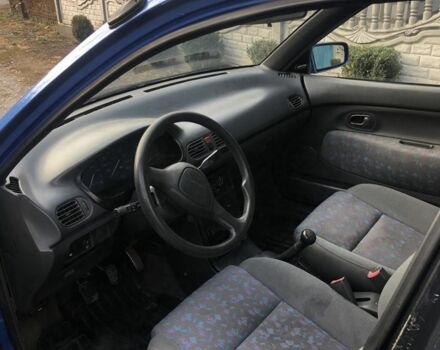 Синий Мазда 121, объемом двигателя 1.3 л и пробегом 173 тыс. км за 1025 $, фото 7 на Automoto.ua