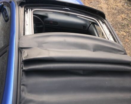 Синий Мазда 121, объемом двигателя 1.3 л и пробегом 173 тыс. км за 1025 $, фото 10 на Automoto.ua