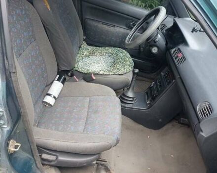 Зелений Мазда 121, об'ємом двигуна 1.3 л та пробігом 240 тис. км за 1700 $, фото 1 на Automoto.ua