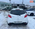 Білий Мазда 2, об'ємом двигуна 1.5 л та пробігом 170 тис. км за 5800 $, фото 5 на Automoto.ua