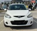 Белый Мазда 2, объемом двигателя 1.4 л и пробегом 240 тыс. км за 4500 $, фото 5 на Automoto.ua
