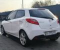 Белый Мазда 2, объемом двигателя 0 л и пробегом 170 тыс. км за 5200 $, фото 2 на Automoto.ua