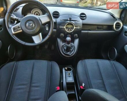 Білий Мазда 2, об'ємом двигуна 1.5 л та пробігом 165 тис. км за 5550 $, фото 9 на Automoto.ua