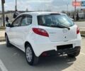Белый Мазда 2, объемом двигателя 1.4 л и пробегом 240 тыс. км за 4500 $, фото 2 на Automoto.ua