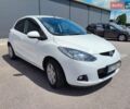 Белый Мазда 2, объемом двигателя 1.5 л и пробегом 126 тыс. км за 6600 $, фото 3 на Automoto.ua