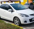 Белый Мазда 2, объемом двигателя 1.5 л и пробегом 165 тыс. км за 5300 $, фото 1 на Automoto.ua